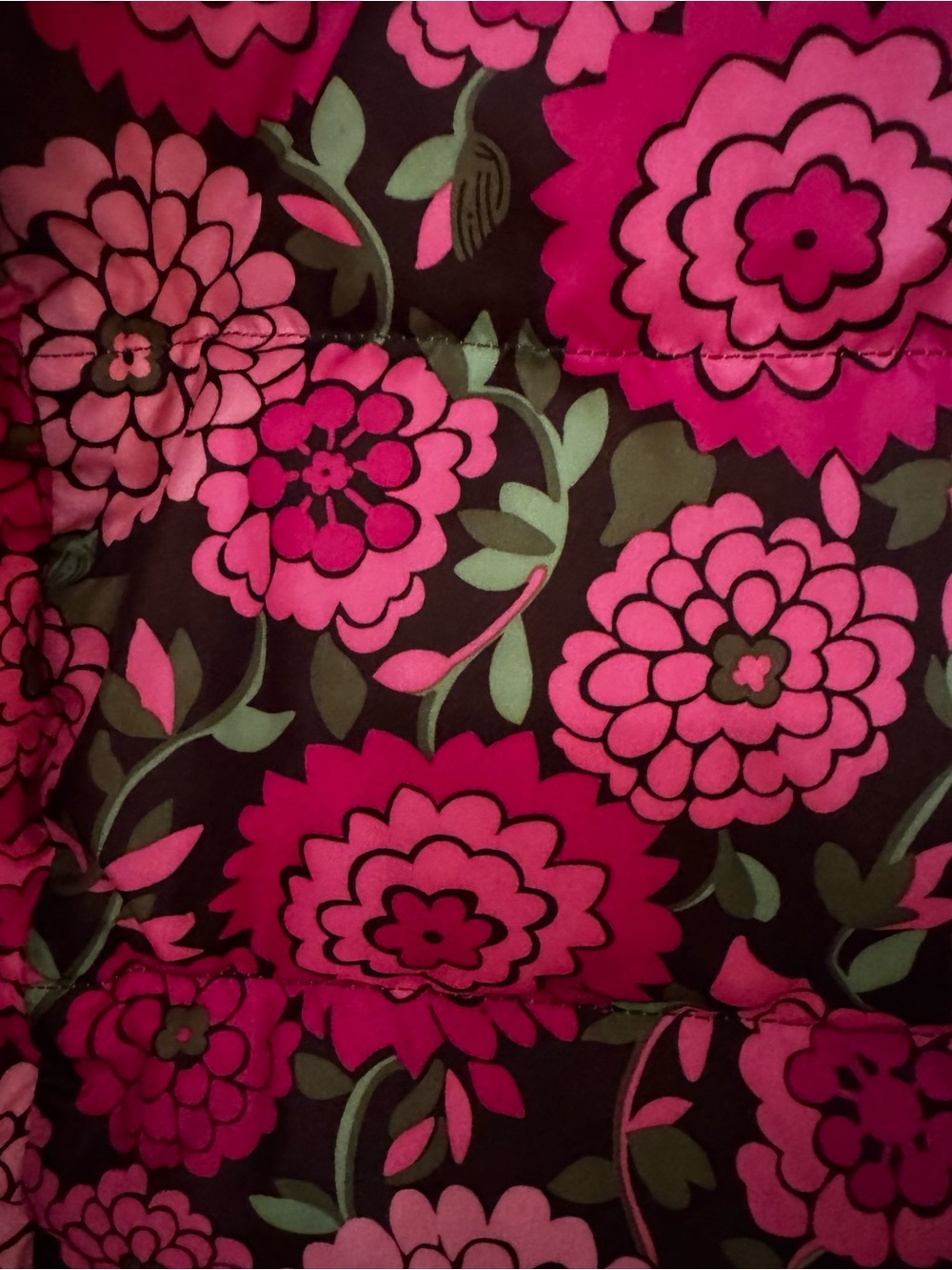 Lilly Pulitzer Reversible White Puffer Vest with Pink Floral Lining - Picture 6 of 7